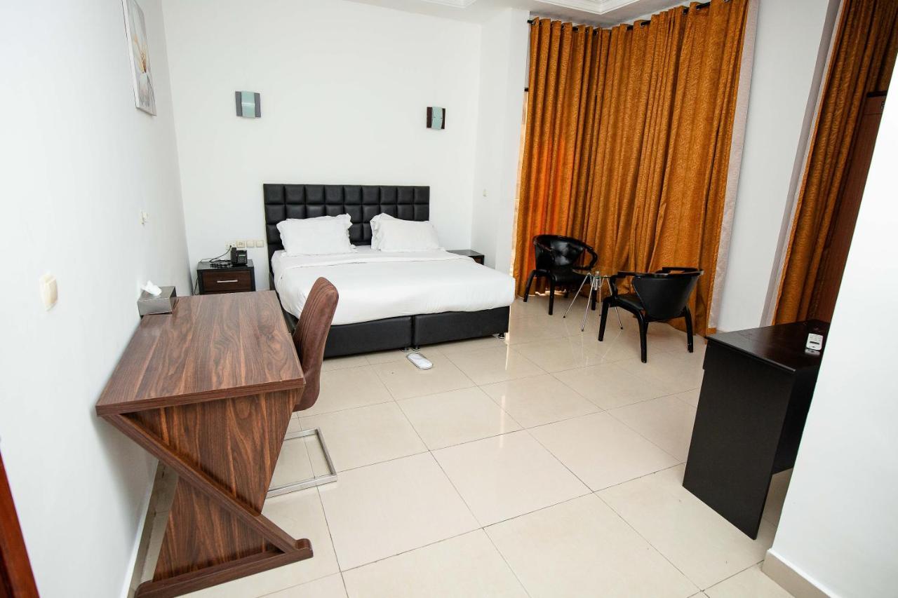 Hotel Everest RD CONGO Kinshasa Exterior foto